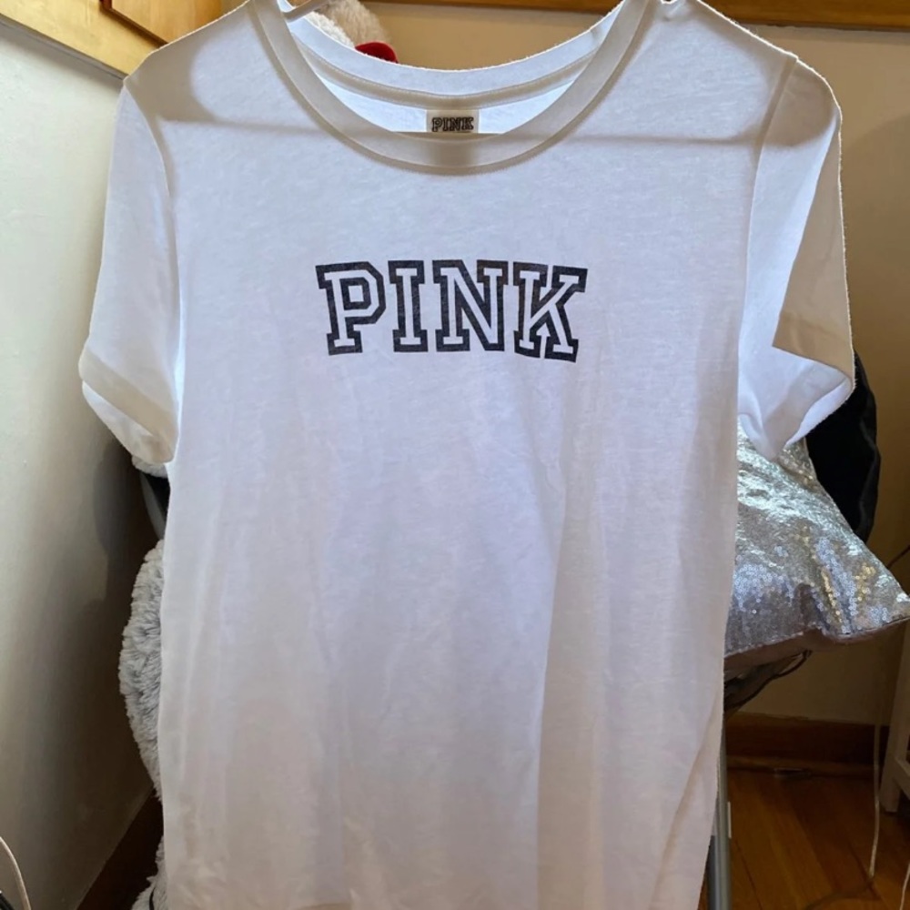 PINK Tshirt